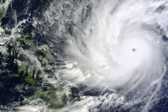 Σε συναγερμό οι Φιλιππίνες για τον «σούπερ τυφώνα» Χαγκοπίτ